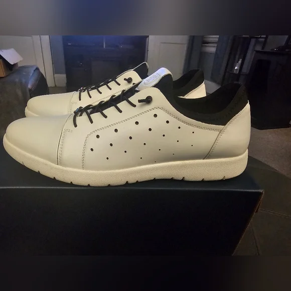 Casual sneakers - Picture 3 of 5